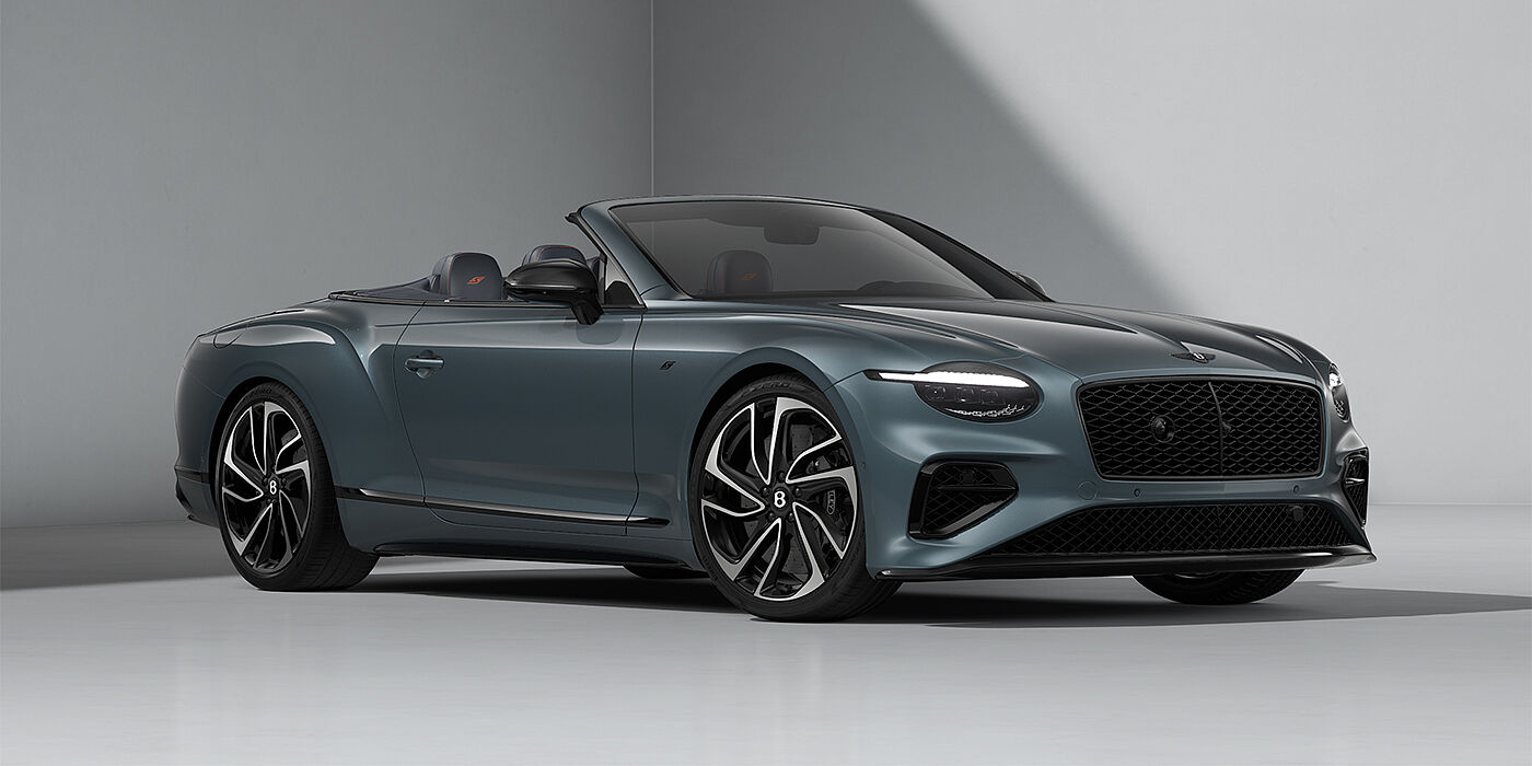 Gohm Sportwagen GmbH | Bentley Stuttgart Bentley Continental GTC S Cabrio in Thunder Blue Lackierung, vorne 3/4