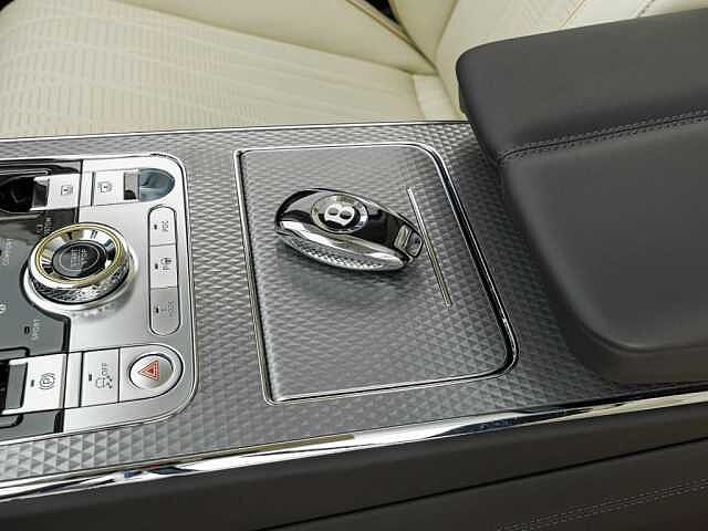 16:Bentley Flying Spur Mulliner V6 Hybrid, Limousine, Anthracite Satin, Gohm Sportwagen GmbH | Bentley Stuttgart