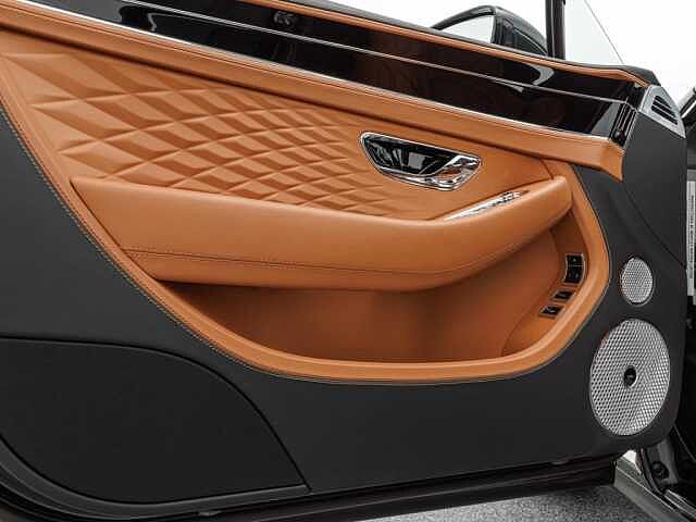 11:Bentley Continental GT Convertible Azure V8 Hybrid, Cabrio, Midnight Emerald, Gohm Sportwagen GmbH | Bentley Stuttgart