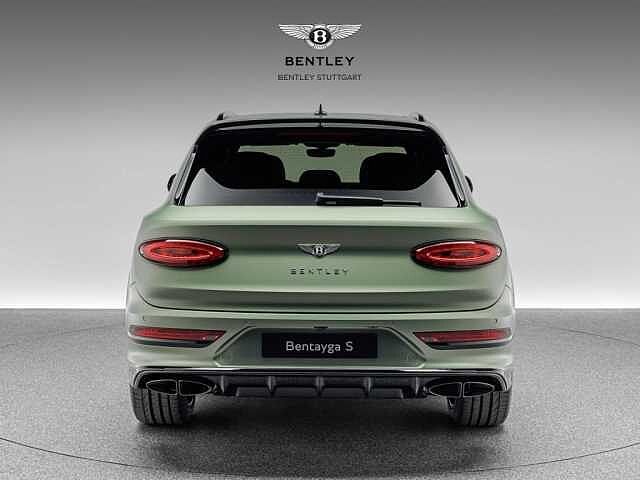 34:Bentley Bentayga S V8, SUV, Alpine Green Satin, Gohm Sportwagen GmbH | Bentley Stuttgart