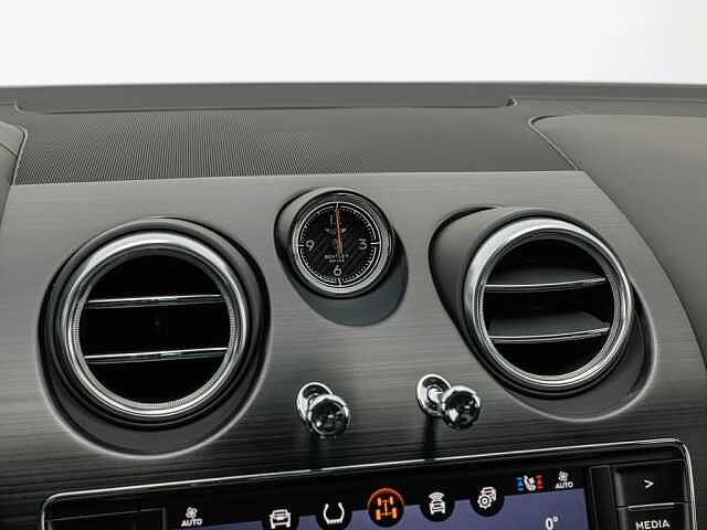 18:Bentley Bentayga Speed W12, SUV, Midnight Emerald, Gohm Sportwagen GmbH | Bentley Stuttgart