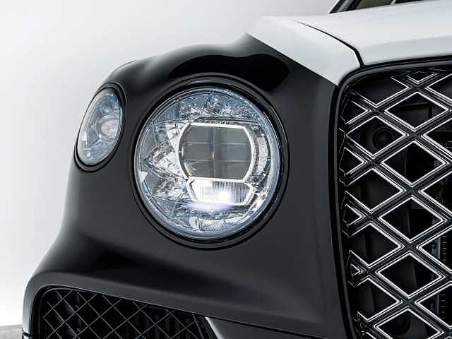 23:Bentley Bentayga EWB Mulliner V8, SUV, Ice over Black Crystal, Gohm Sportwagen GmbH | Bentley Stuttgart