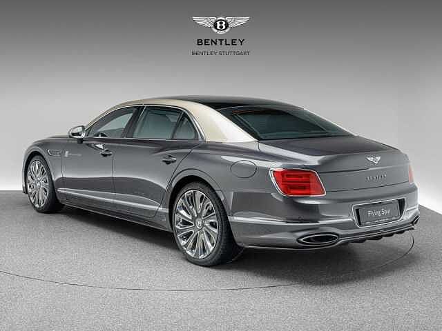 2:Bentley Flying Spur Mulliner V8 Hybrid, Limousine, Patina over Magnetic, Gohm Sportwagen GmbH | Bentley Stuttgart