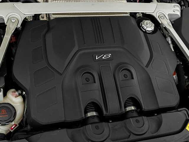 33:Bentley Flying Spur Mulliner V8 Hybrid, Limousine, Patina over Magnetic, Gohm Sportwagen GmbH | Bentley Stuttgart