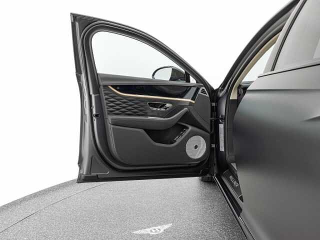 9:Bentley Flying Spur Mulliner V6 Hybrid, Limousine, Anthracite Satin, Gohm Sportwagen GmbH | Bentley Stuttgart