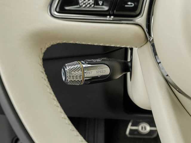 13:Bentley Flying Spur Mulliner V8 Hybrid, Limousine, Patina over Magnetic, Gohm Sportwagen GmbH | Bentley Stuttgart