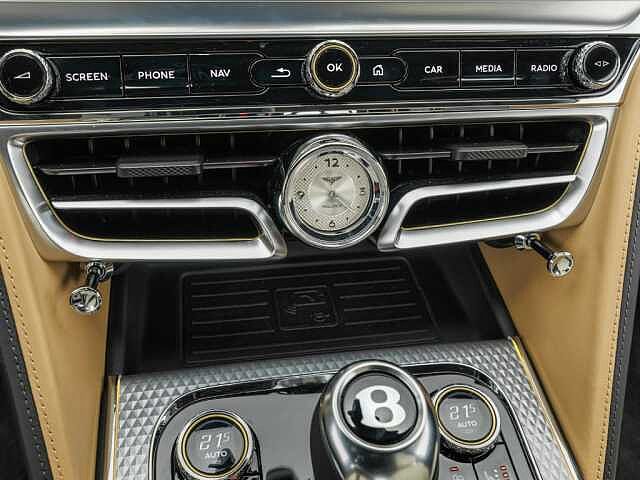 19:Bentley Flying Spur Mulliner V8 Hybrid, Limousine, Patina over Magnetic, Gohm Sportwagen GmbH | Bentley Stuttgart