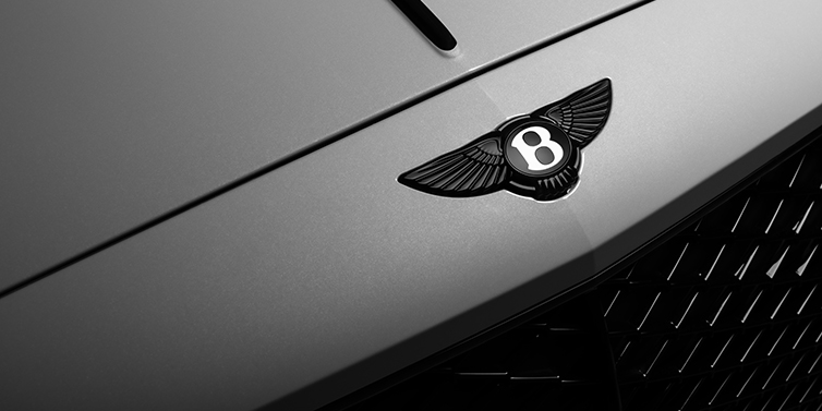 Gohm Sportwagen GmbH | Bentley Stuttgart Bentley Flying Spur Black Edition sedan bonnet with black Bentley Wings emblem